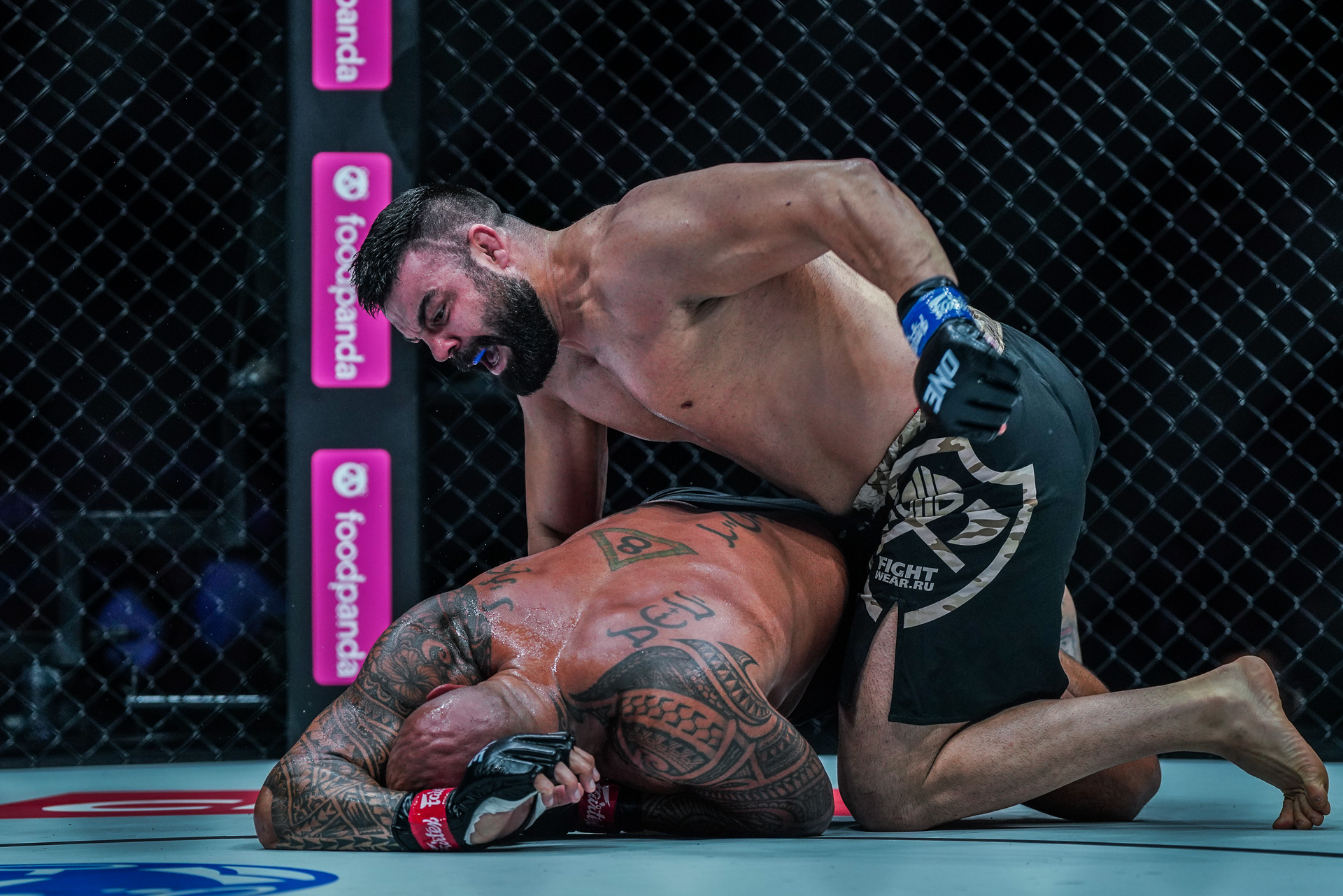 Amir Aliakbari delivers ground and pound on Brandon Vera at ONE 164