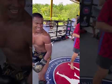 buakaw superbon threw heat