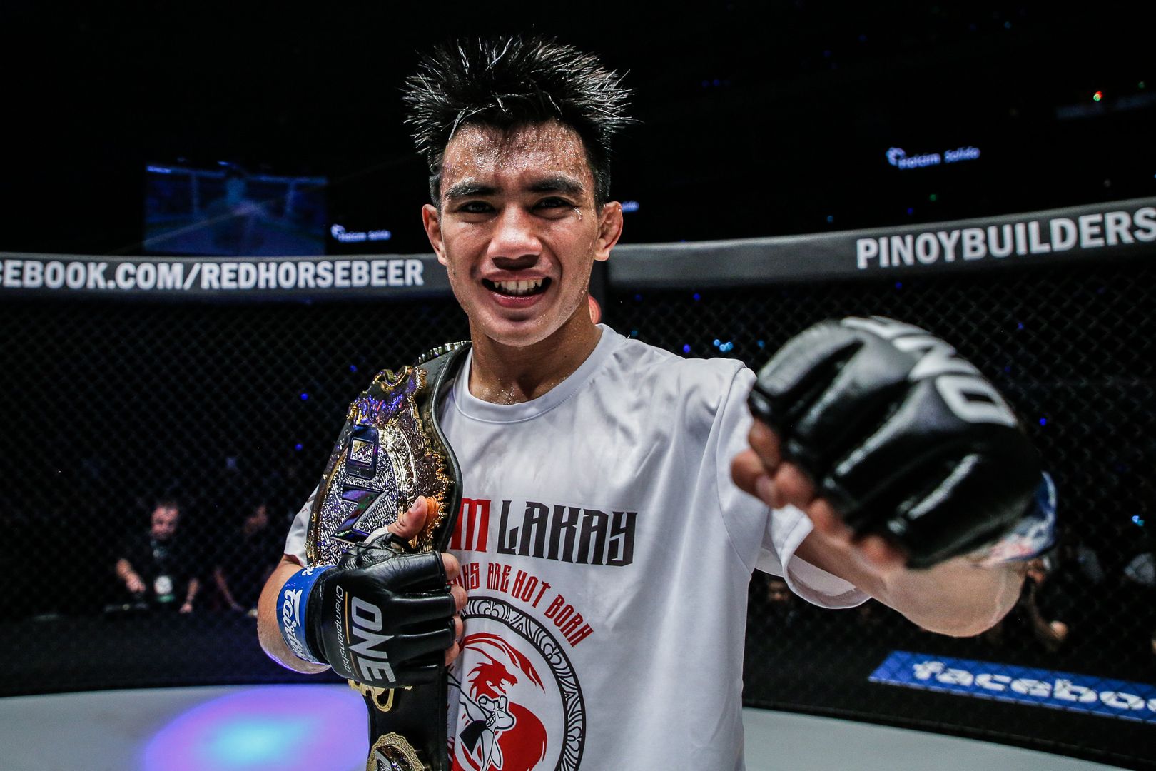 Joshua Pacio with the ONE Championship belt