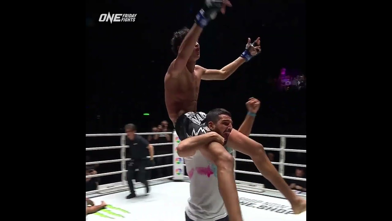 NASTY KNEES  Nabil Anane collapses Kulabdam in the main event of ONE Friday Fights 69!